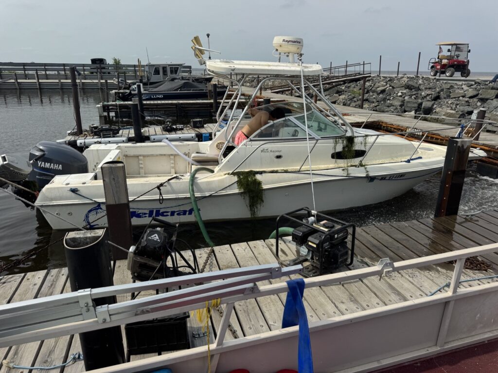 24-foot vessel successfully refloated after sinking on Lake of the Woods